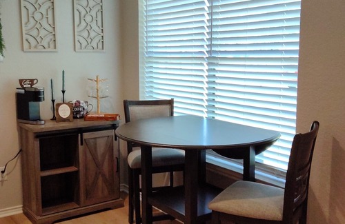 Burleson Apartment | Cozy 1-bedroom apartment with WiFi, AC, located in Old Town Burleson