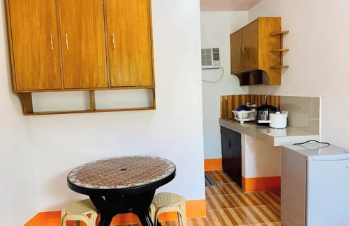 Tawala Apartment | Cozy 1-bedroom apartment in enchanting Panglao with AC, WiFi