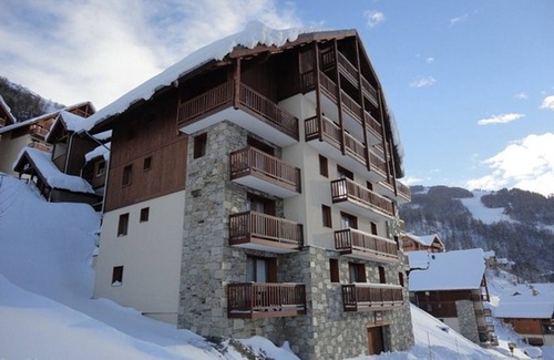 Valloire Apartment | Cozy 1-Bedroom Apartment for 4 with South-Facing Balcony in Valloire
