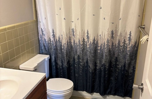 Jeffersontown Condo | Cozy 1-bedroom condo with WiFi, AC in delightful Jeffersontown