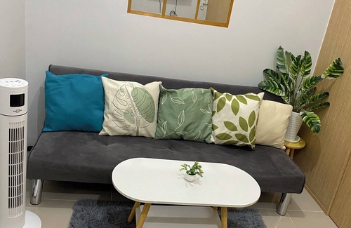 Project 8 Condo | Cozy 1-bedroom condo with AC, WiFi in charming Quezon City