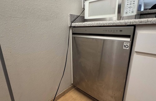 Mission Valley West Condo | Cozy 1-bedroom condo with fitness room, WiFi in pleasant San Diego