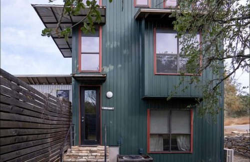 Kyle Hotel | Cozy 1-bedroom cottage with outdoor fire pit