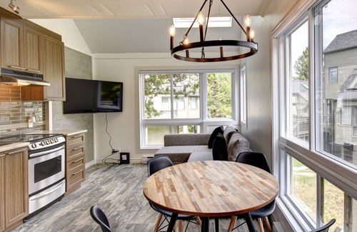 Mont-Tremblant Pedestrian Village Apartment | Cozy 1-Bedroom – Domaine de la Montagne Tremblant