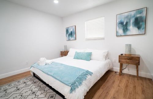 Old Seminole Heights House | Cozy 1 Bedroom Duplex In Central Tampa