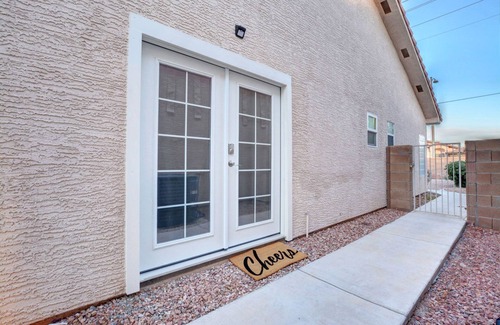 Canyon Gate House | Cozy 1-bedroom house in fantastic Las Vegas with AC, WIFI near Summerlin