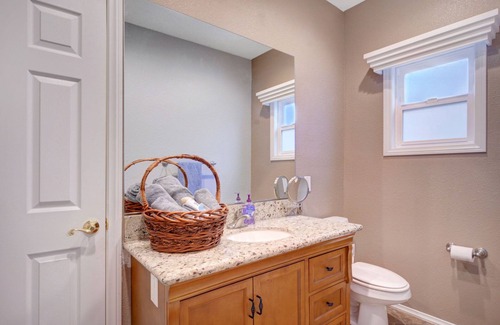 Canyon Gate House | Cozy 1-bedroom house in fantastic Las Vegas with AC, WIFI near Summerlin
