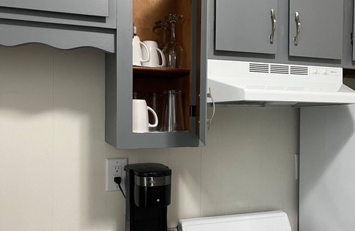 Sterling Apartment | Cozy 1 Bedroom, Ideal for Traveling Professionals
