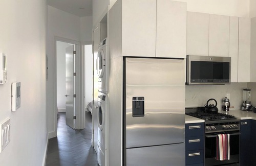 Crown Heights Apartment | Cozy 1-bedroom in lovely Brooklyn brownstone
