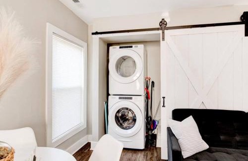 Columbus Apartment | Cozy 1-Bedroom Retreat, New Remodel, Fast Wi-Fi
