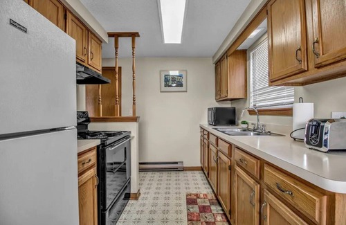 Niagara Falls Apartment | Cozy 1 bedroom apartment with free parking