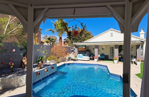 Green Valley North House | Cozy 1 master bedroom in a beautiful house w private pool in Las Vegas/Henderson