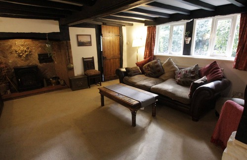 Acresford Cottage | Cozy 16th century Cottage n