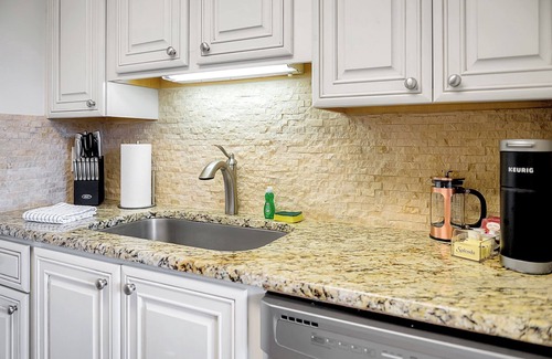South Baton Rouge House | Cozy 1Bed Retreat! Fenced in Patio! Pool!