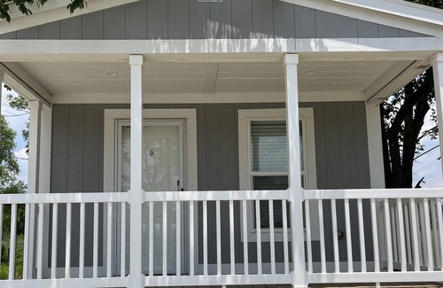 Prairieville House | Cozy 2 bed 1 bath centrally located