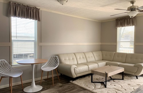Prairieville House | Cozy 2 bed 1 bath centrally located