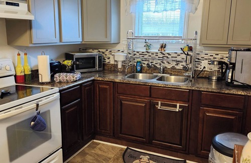Grand Falls - Windsor Apartment | Cozy 2 bedroom apartment with WiFi, parking, washer and dryer & comfortable beds