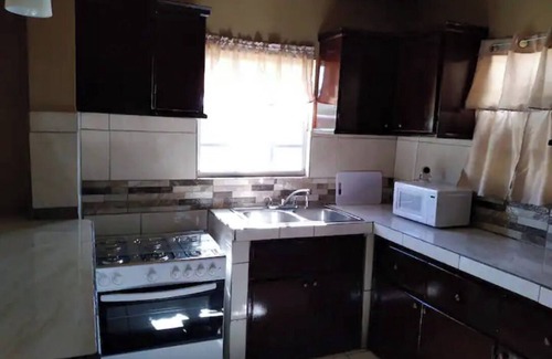 Seatons Apartment | cozy 2 bedroom 1 bathroom apartment.