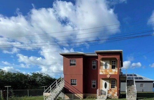 Seatons Apartment | cozy 2 bedroom 1 bathroom apartment.