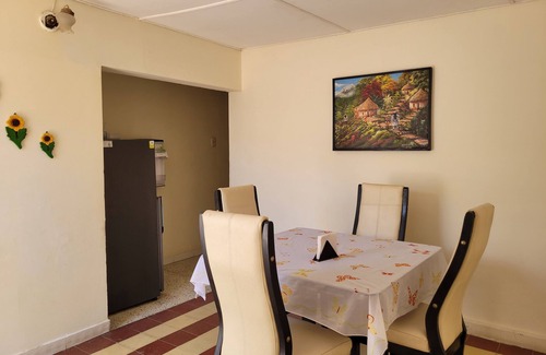 Comuna 3 Apartment | Cozy 2 bedroom 1 bathroom house.