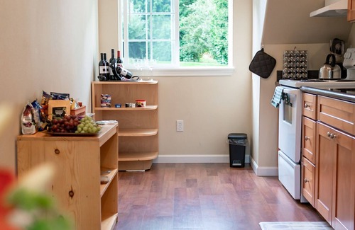 Bothell Apartment | Cozy 2 Bedroom 1 Bath Apartment