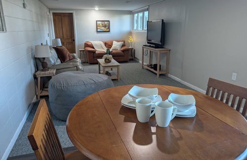 St. Joseph Apartment | Cozy 2-bedroom apartment in the center of Saint Joseph