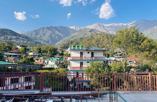 Dharamshala Apartment | Cozy 2-bedroom apartment in peaceful Dharamshala with WiFi, AC