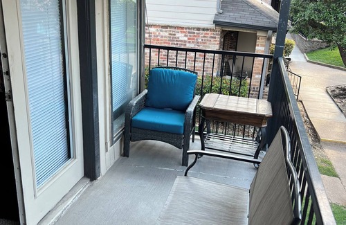 Southwest Carrollton Apartment | Cozy 2-bedroom apartment fully equipped with everything you need!