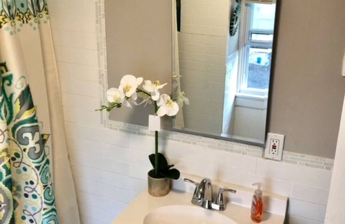 Wilmington Apartment | Cozy 2-bedroom apartment in Wilmington with AC , WiFi and Private Parking.