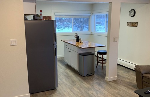 Spenard Apartment | Cozy 2-bedroom apartment near airport in Spenard