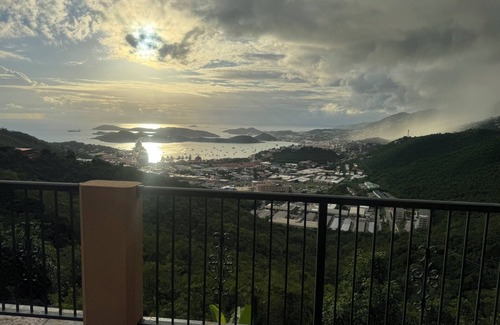Flag Hill Apartment | Cozy 2-bedroom apartment in charming St Thomas with WiFi, AC, View