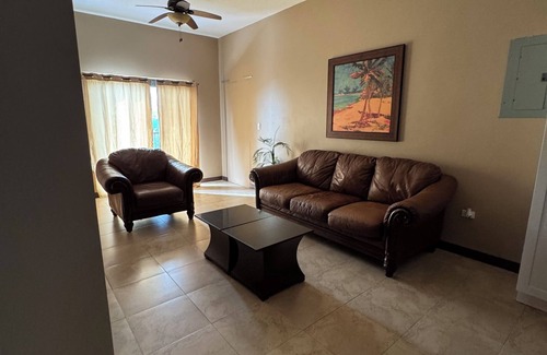 Flag Hill Apartment | Cozy 2-bedroom apartment in charming St Thomas with WiFi, AC, View