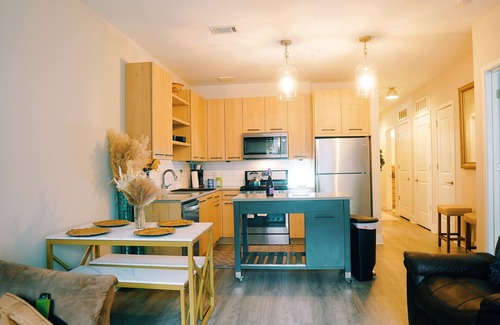 Cumberland Apartment | Cozy 2-bedroom apartment in amazing Atlanta near BRAVES with fitness room, WiFi