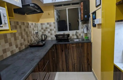 Rishra Apartment | Cozy 2-bedroom apartment in lovely WB with WiFi, AC