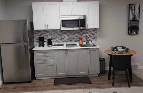 Winnipeg House | Cozy 2 bedroom basement