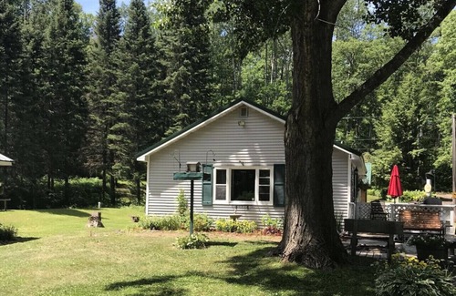 Northwoods Beach Cabin | Cozy 2-bedroom cabin in the beautiful Northwoods on Lac Courte Orielles Lake!