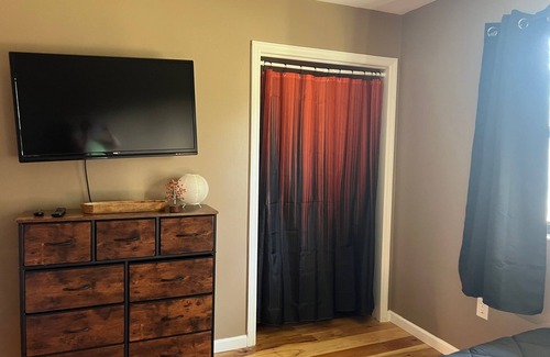 Valona Condo | Cozy 2-bedroom condo with WiFi, AC in enchanting Colonels Island, GA.