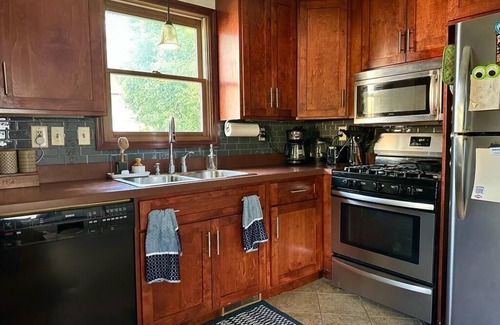 Oberlin House | Cozy 2 bedroom home, pleasant patio and fire-pit 1 block from Downtown Oberlin.