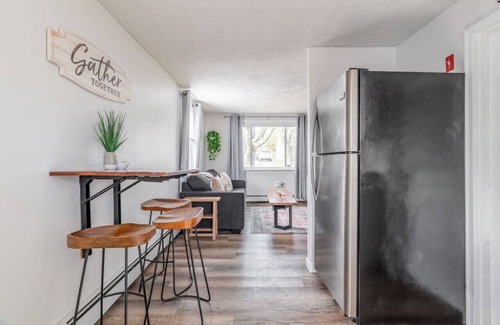 Little City House | Cozy 2 Bedroom House!