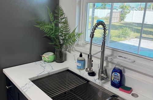 Yacht Club House | Cozy 2-bedroom house in enjoyable Cape Coral with AC, WiFi