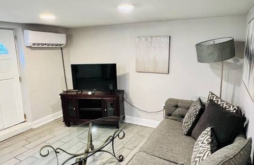 Holy Cross District Apartment | Cozy 2 Bedroom on Saint Claude