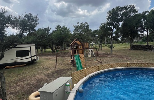 Leander House | Cozy 2 bedroom RV with pool