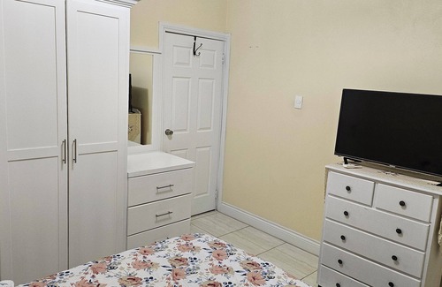 Jerningham Junction House | Cozy 2-bedroom townhome in welcoming Cunupia with WiFi, private pool on property