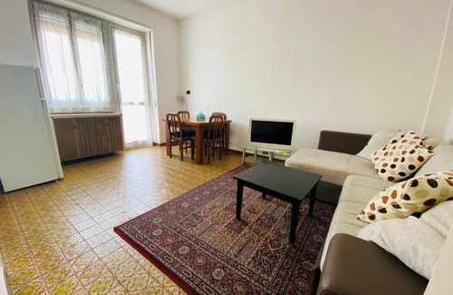 Paderno Dugnano Apartment | Cozy 2-Bedrooms Apartment Fully-Equipped Kitchen