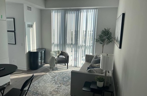 Vaughan Condo | COZY 2 BEDROOMS PLUS ONE FULL BATH IN THE NEW DOWNTOWN VAUGHAN, MINS FROM SUBWAY