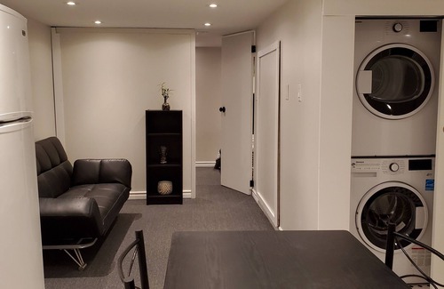 Little Italy Apartment | Cozy 2 BR In the Heart of Little Italy