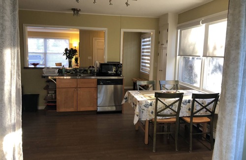Lafayette House | Cozy 2 BR on 1 Acre Property just outside of Boulder