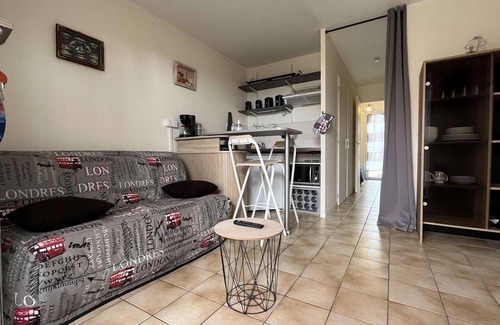La Cotiniere Apartment | Cozy 2-Room Apartment Near La Cotinière Port, Beach & Shops, Sleeps 4