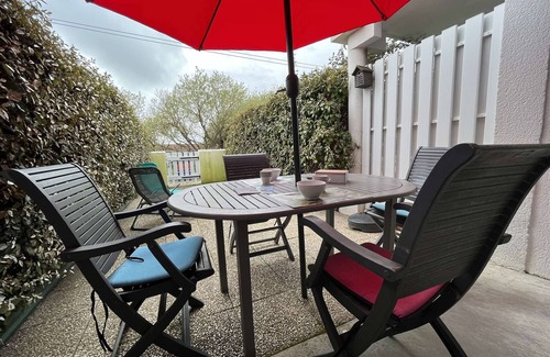 La Cotiniere Apartment | Cozy 2-Room Apartment Near La Cotinière Port, Beach & Shops, Sleeps 4