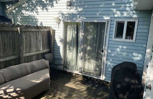 State College House | Cozy 2 Story Townhouse
